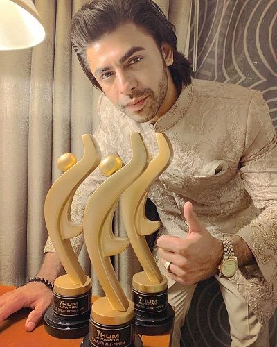 Farhan Saeed with his awards