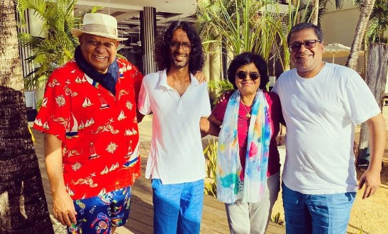 Lalit Modi with his brother (extreme left), sister (second from right), and son (second from left)