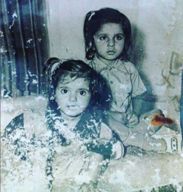 Naveen Saini's childhood photo with his sister(right)