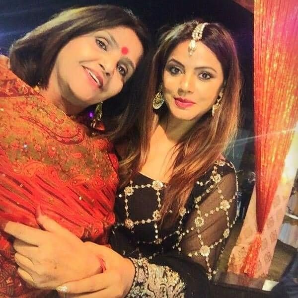 Neetu Chandra with her mother