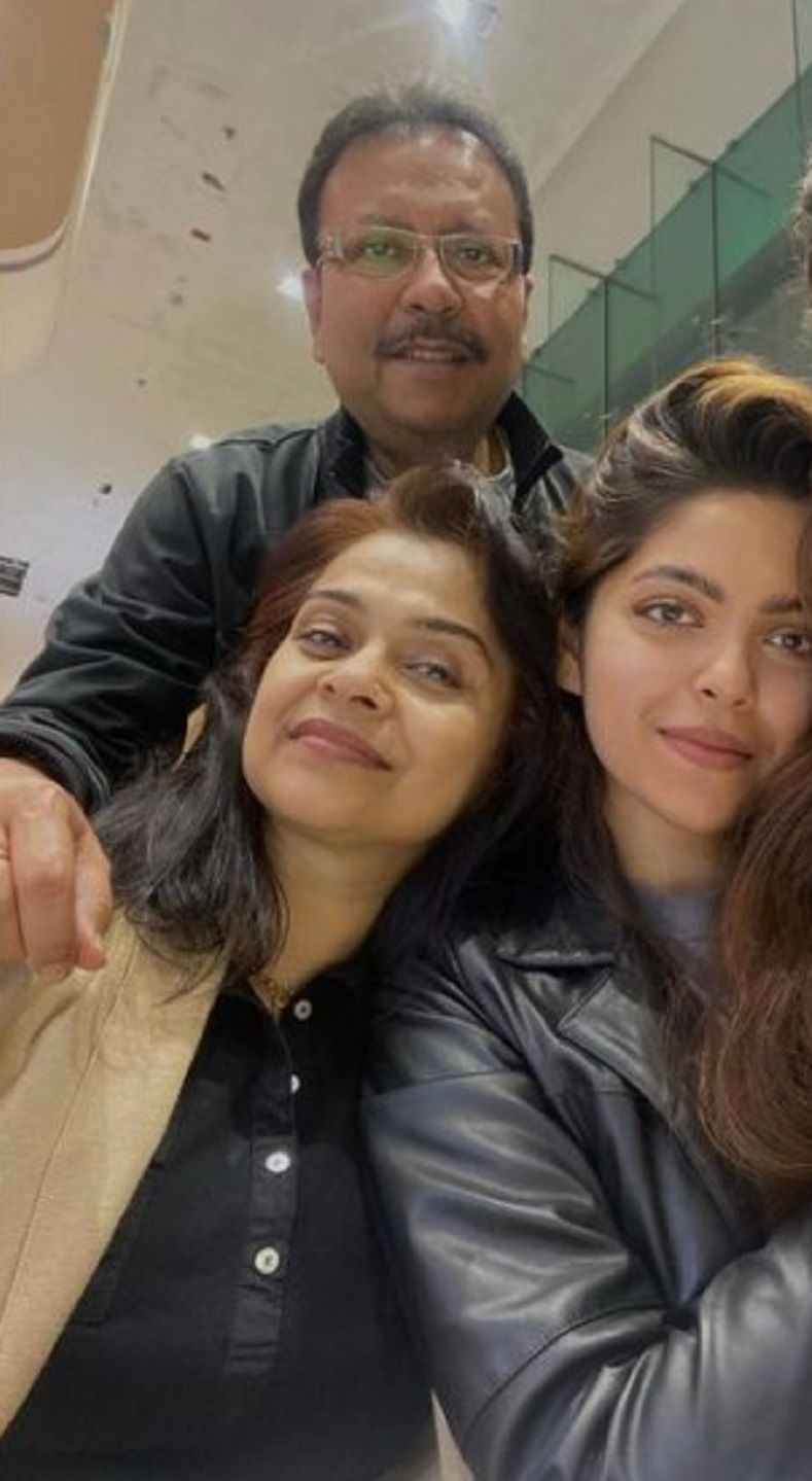 Rijuta Ghosh Deb with her parents