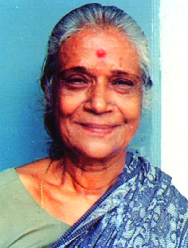 Dr Shakuntala Bhatt, Sanjiv Bhatt's mother