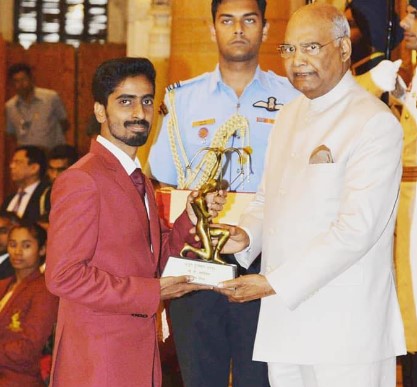 Sathiyan Gnanasekaran while receiving Arjuna Award in 2018