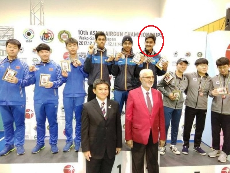 Shahu Tushar Mane with other participants during the award ceremony of the 10th Asian Airgun Championship