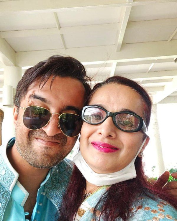 Siddhanth Kapoor with his mother
