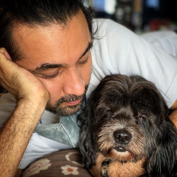Siddhanth Kapoor with his pet dog Shyloh