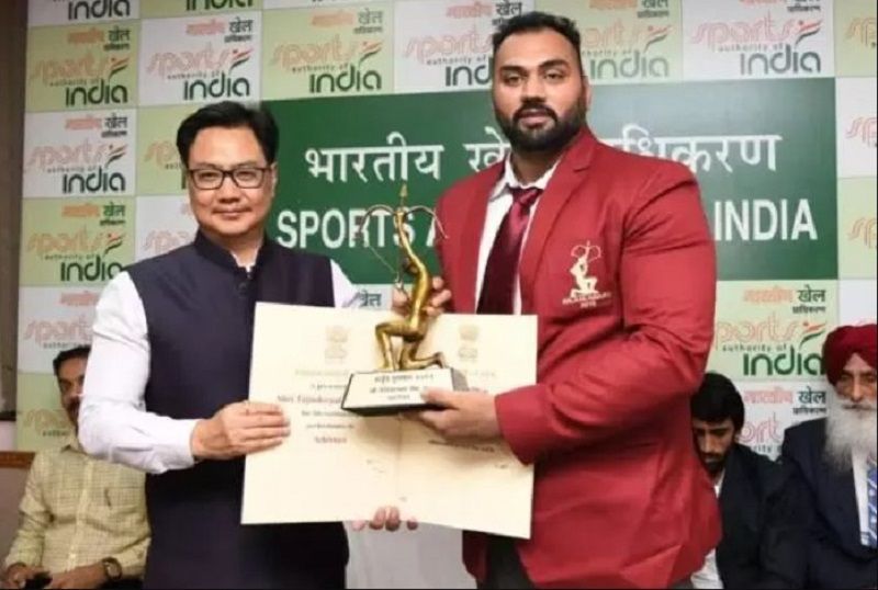 Tajinderpal Singh Toor receives Arjuna Award