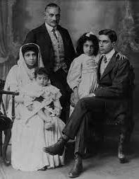 A picture from the time when Motilal Nehru visited England to meet his son who was studying at Cambridge. From left - Krishna Kumari, Swarup Rani (Vijay Lakshmi), Motilal Nehru, Sarup Kumari (Vijaya Lakshmi Pandit), Jawaharlal Nehru