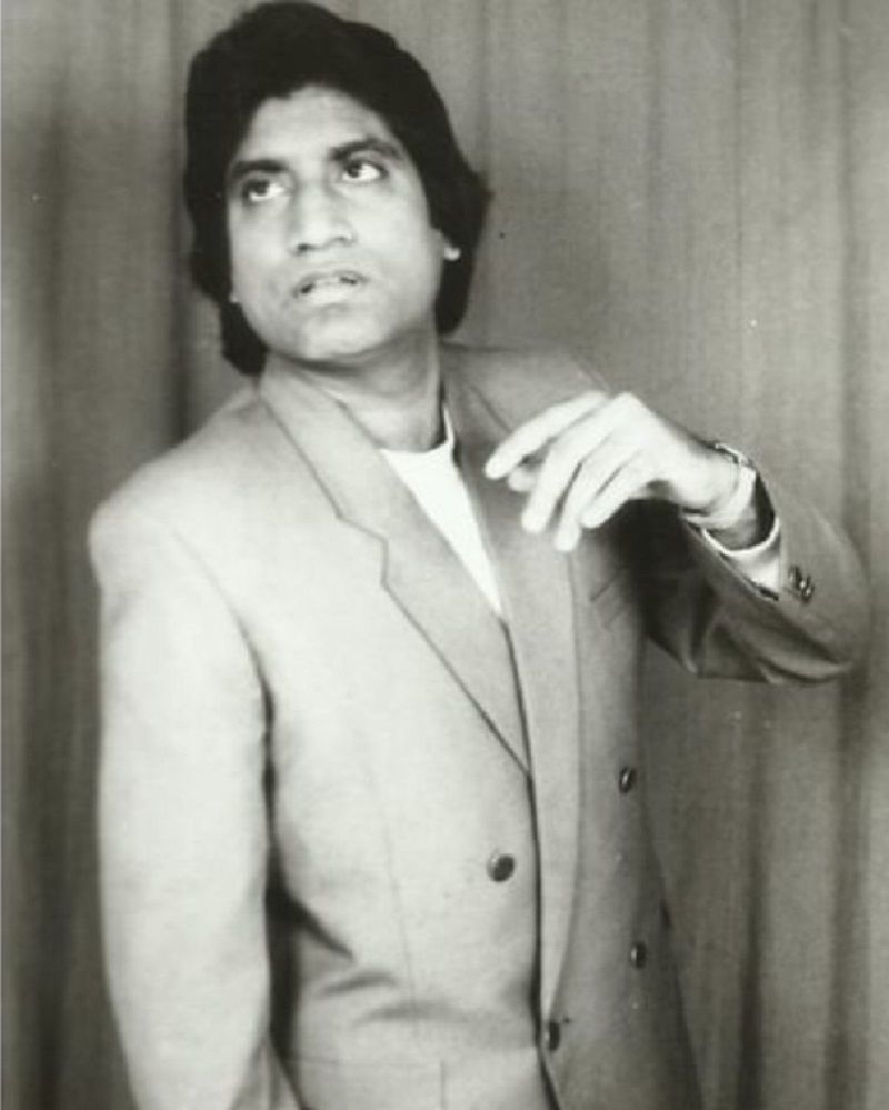 An old picture of Raju Srivastava appearing like Amitabh Bachchan