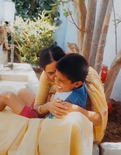 Anand Deverakonda's childhood picture with his mother