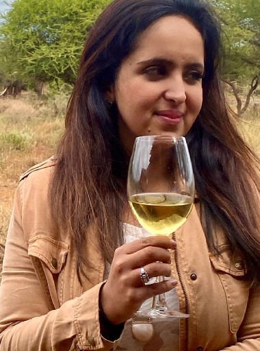 Aparna Shewakramani enjoying alcohol