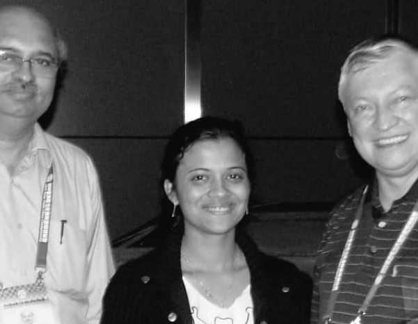 Bhakti Kulkarni with her coach Dronacharya Gokhale Sir and world champion Karpov at China in 2010