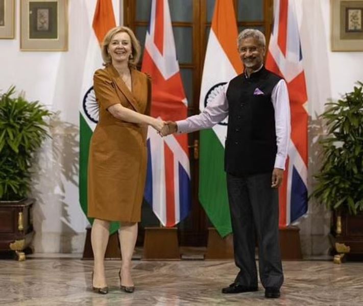 British Foreign Minister, Liz Truss with Indian Foreign Minister, Dr S Jaishankar on her visit to India in 2021