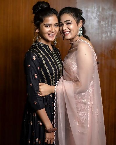 Pooja Pandey with her sister, Shalini Pandey
