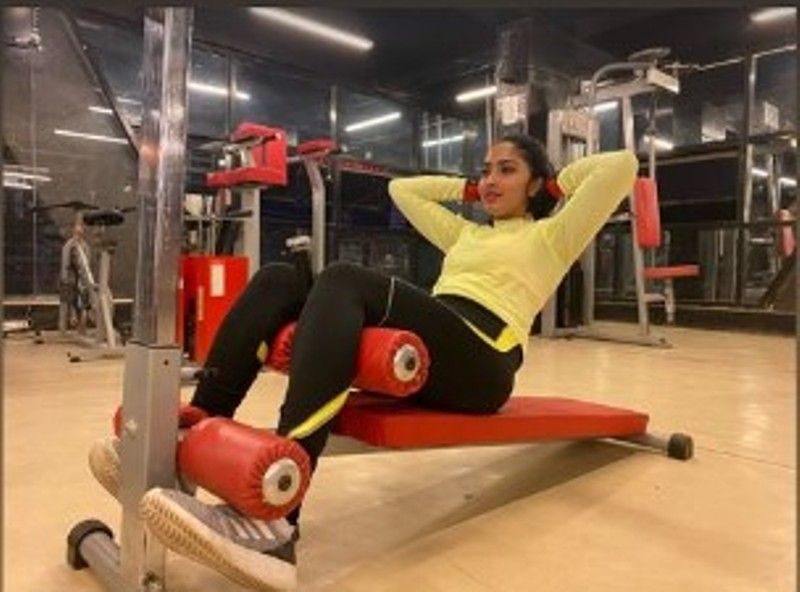 Saniya Iyer workout pictures