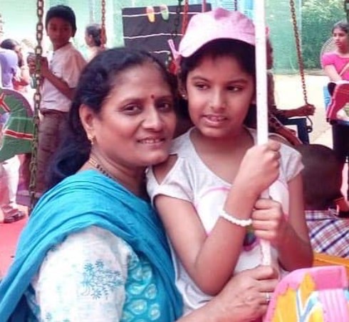 Sharath Kamal's mother and daughter