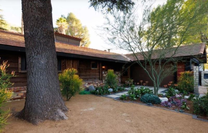 Tatiana's ranch house in Los Angeles, California