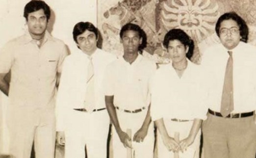 An old picture of Atulya Mafatlal posing next to Sachin Tandulkar