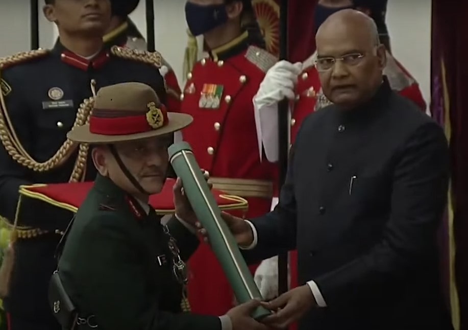 Anil Chauhan receiving the Param Vishisht Sena Medal (PVSM) from the former President of India Ram Nath Kovind