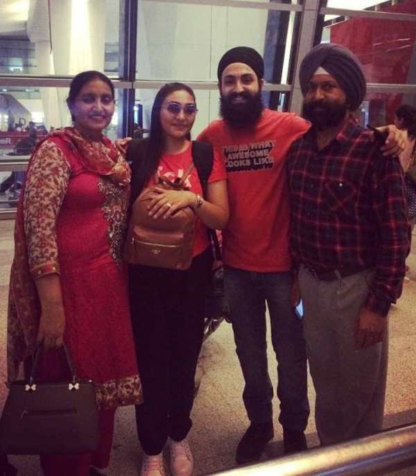 Apinderdeep with his parents and sister