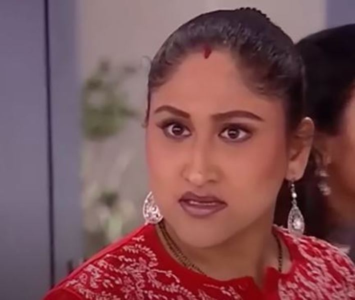 Jayati Bhatia as Bindiya, Jassi's friend, in a still from the TV show Jassi Jaissi Koi Nahi