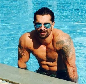 Karan Singh Grover Wiki, Height, Age, Girlfriend, Wife, Children