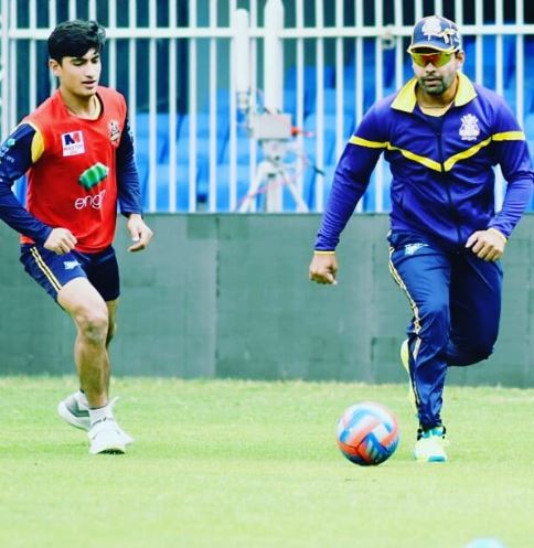 Naseem Shah playing football
