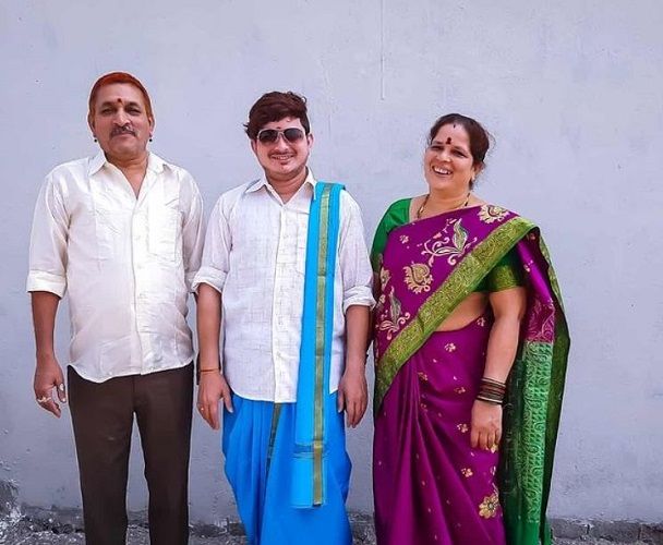 Patruni Sastry with his parents