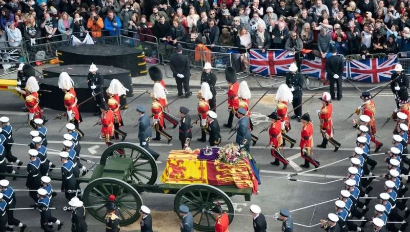 Queen Elizabeth's funeral cortege was kept on the State Gun Carriage of the Royal Navy and was taken to Windsor Castle