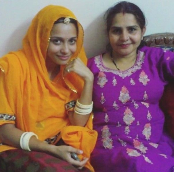 Richa Meena with her mother