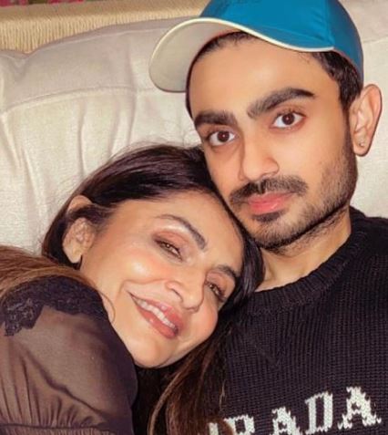 Rishi Sethia's wife and step son