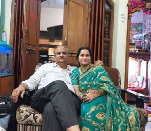 Rohit Sahni's parents