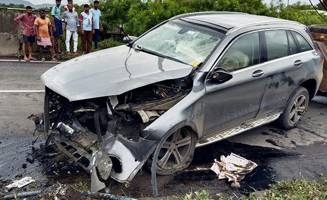 The car (after the crash) in which Anahita and his co-passengers were travelling