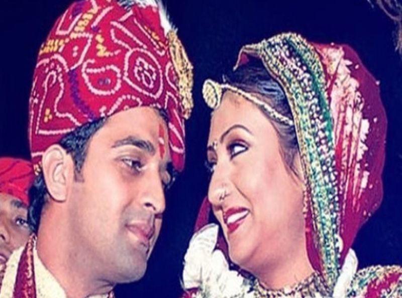 Wedding picture of Sachin Shroff and Juhi Parmar