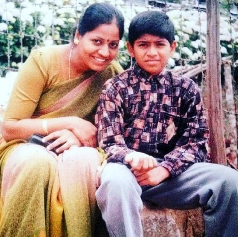 A photo of VJ Kathirravan with his mother taken during his school days