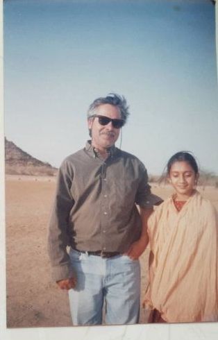 Anil Mehta (left) during the shoot of Lagaan