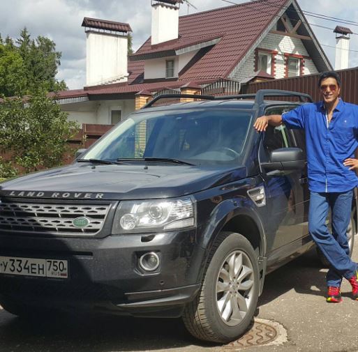 Babu Antony with his Land Rover