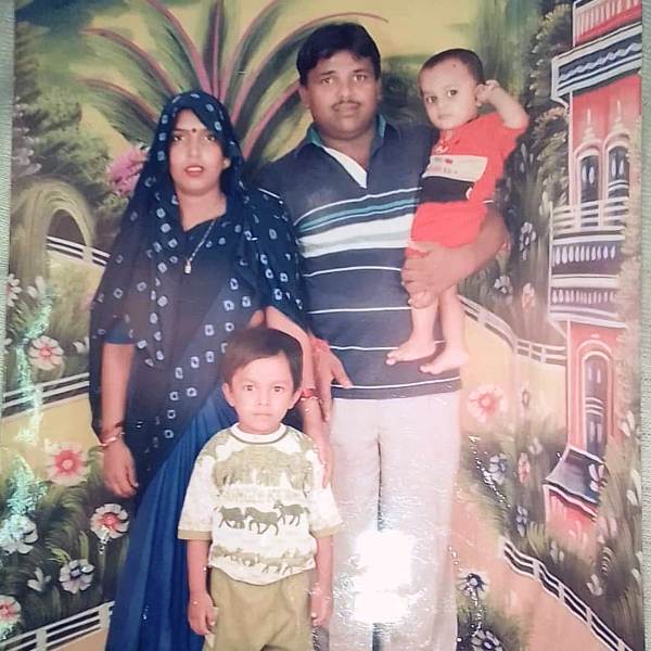 Childhood picture of Harsh Mayar with his family