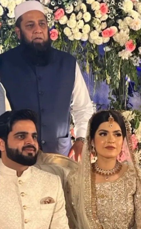 Inzamam-ul-haq at his daughter's wedding