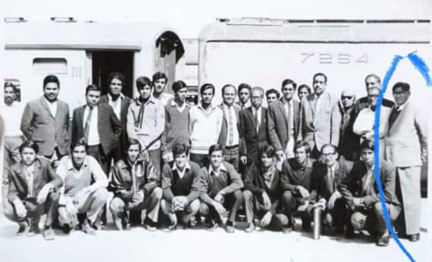 Javed Miandad's father Late Noor Mohammad Miandad (in blue circle)