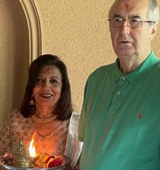 John Shaw with his wife Kiran Mazumdar Shaw