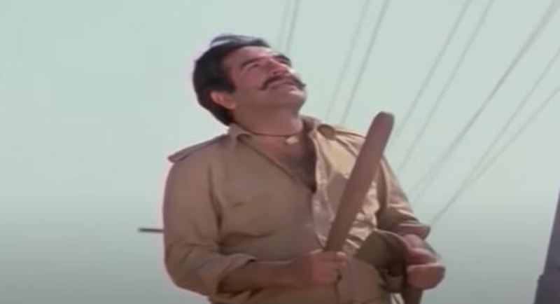 Kulbhushan Kharbanda in a still from the film 'Ghulami' (1985)