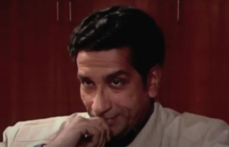 Mohan Agashe in a still from the Bengali film Jato Kando Kathmandu Te (1990)