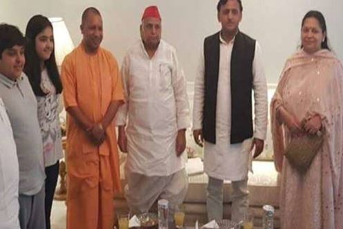 Sadhana Gupta (extreme right) with her family members