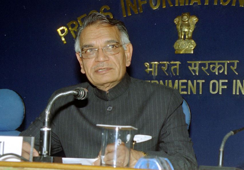 Shivraj Patil addressing the media as the Home Minister of India