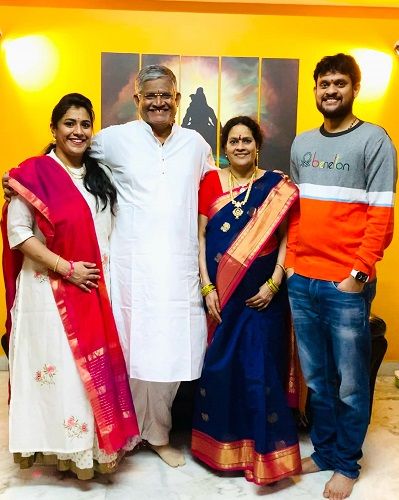 Tanikella Bharani with his family