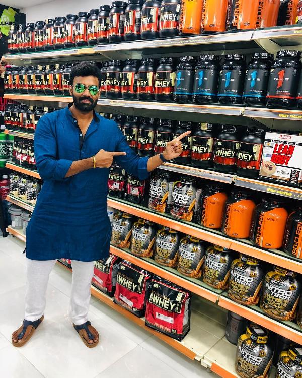 Venkatesh promoting nutritional supllements of the Neulife store