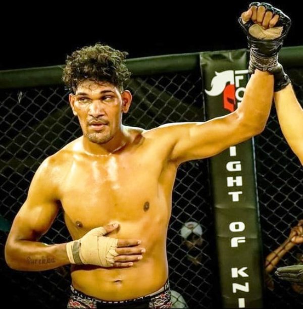 Yogesh Jadhav's photo taken after his victory at the Fight Of Knights (FOK)