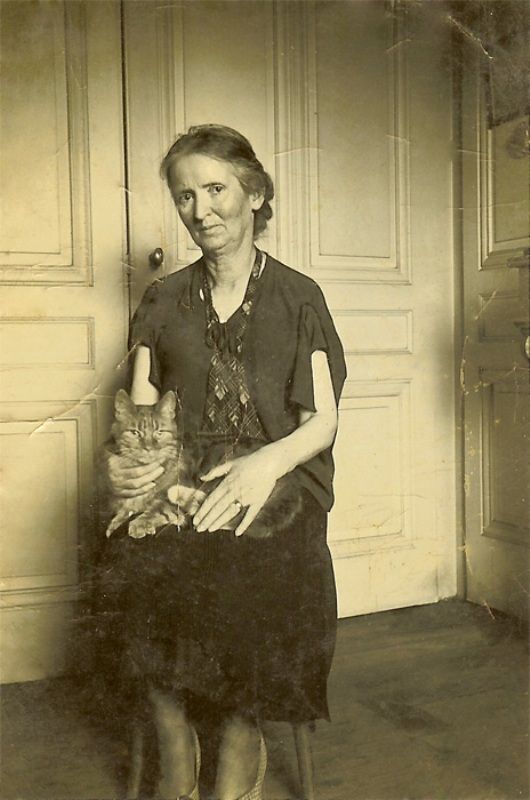 A picture of Savitri Devi's mother, Julia Portaz, from 1936