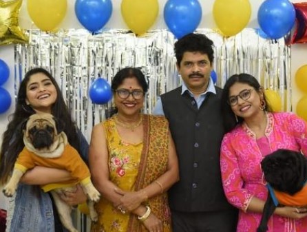 Aindrila Sharma with her parents and sister